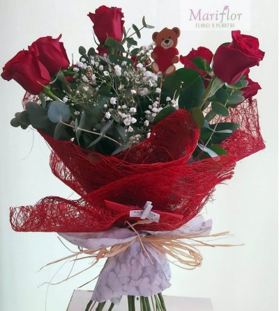 ramo preparado con rosas rojas ramo preparado con rosas rojas